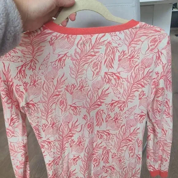 C. Wonder cardigan  - Picture 4 of 5